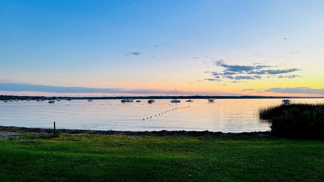 Photo of Others in Sylvan Lake