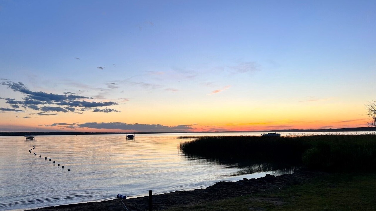 Photo of Others in Sylvan Lake