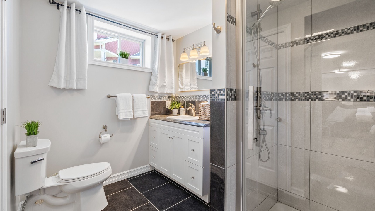 Photo of Bathroom in Queens County
