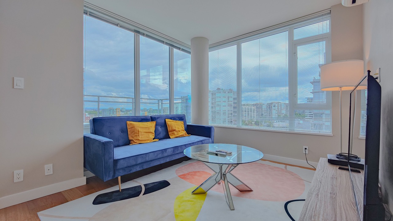 Photo of Livingroom in Richmond City Centre