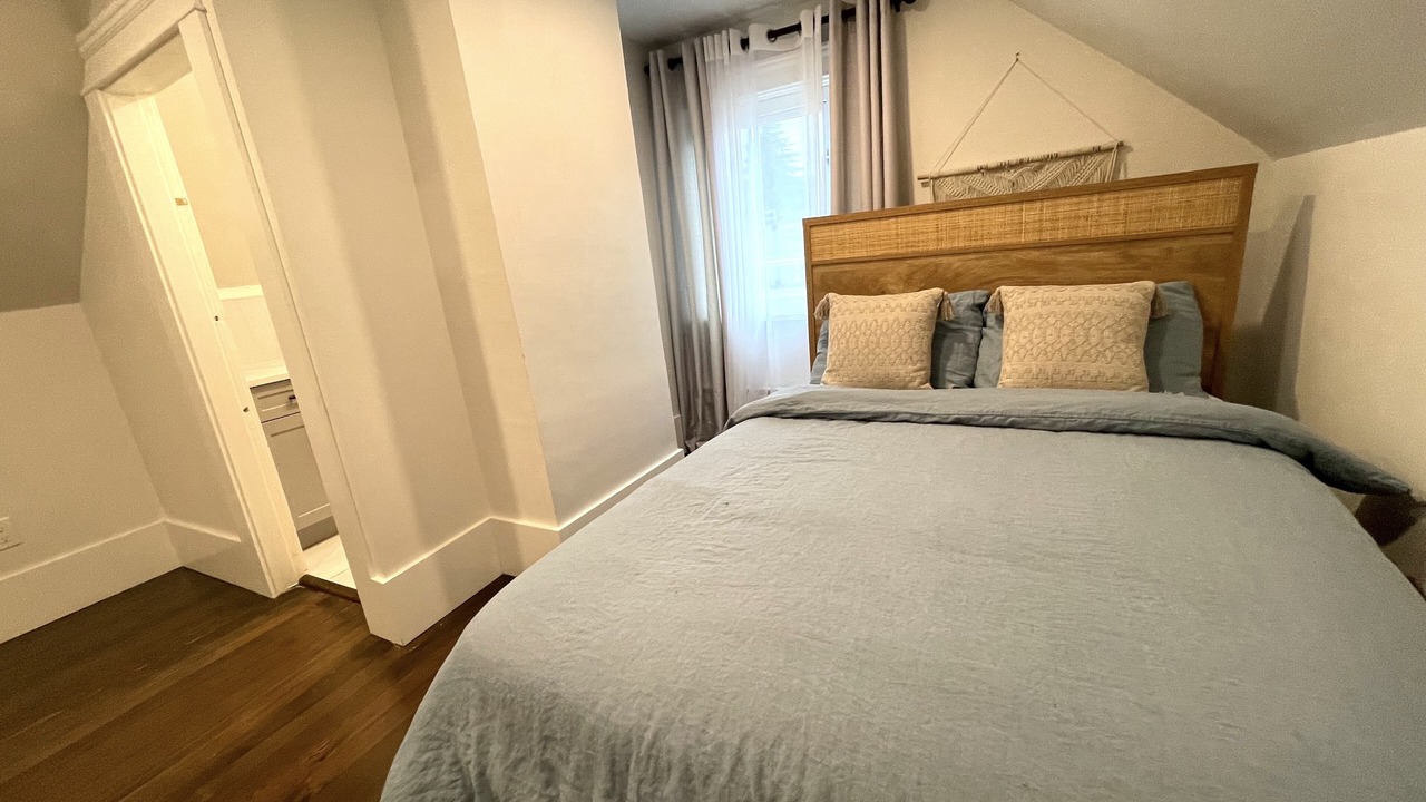 Photo of Bedroom in Kitsilano