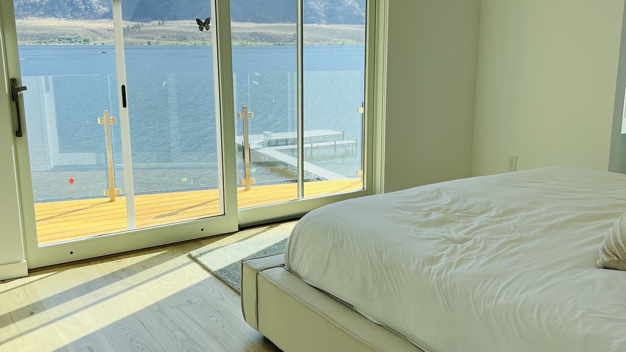 Photo of Bedroom in Okanagan-Similkameen