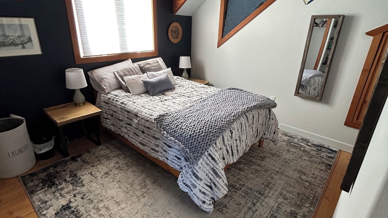 Photo of Bedroom in East Kootenay