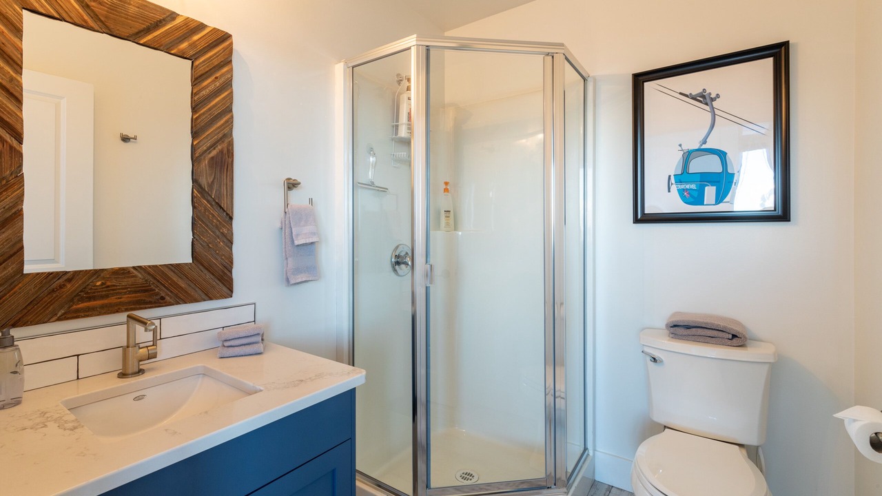 Photo of Bathroom in Golden
