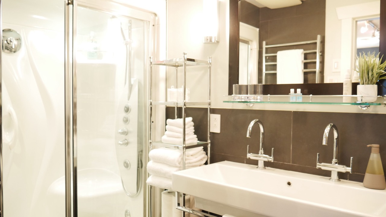 Photo of Bathroom in Kitsilano