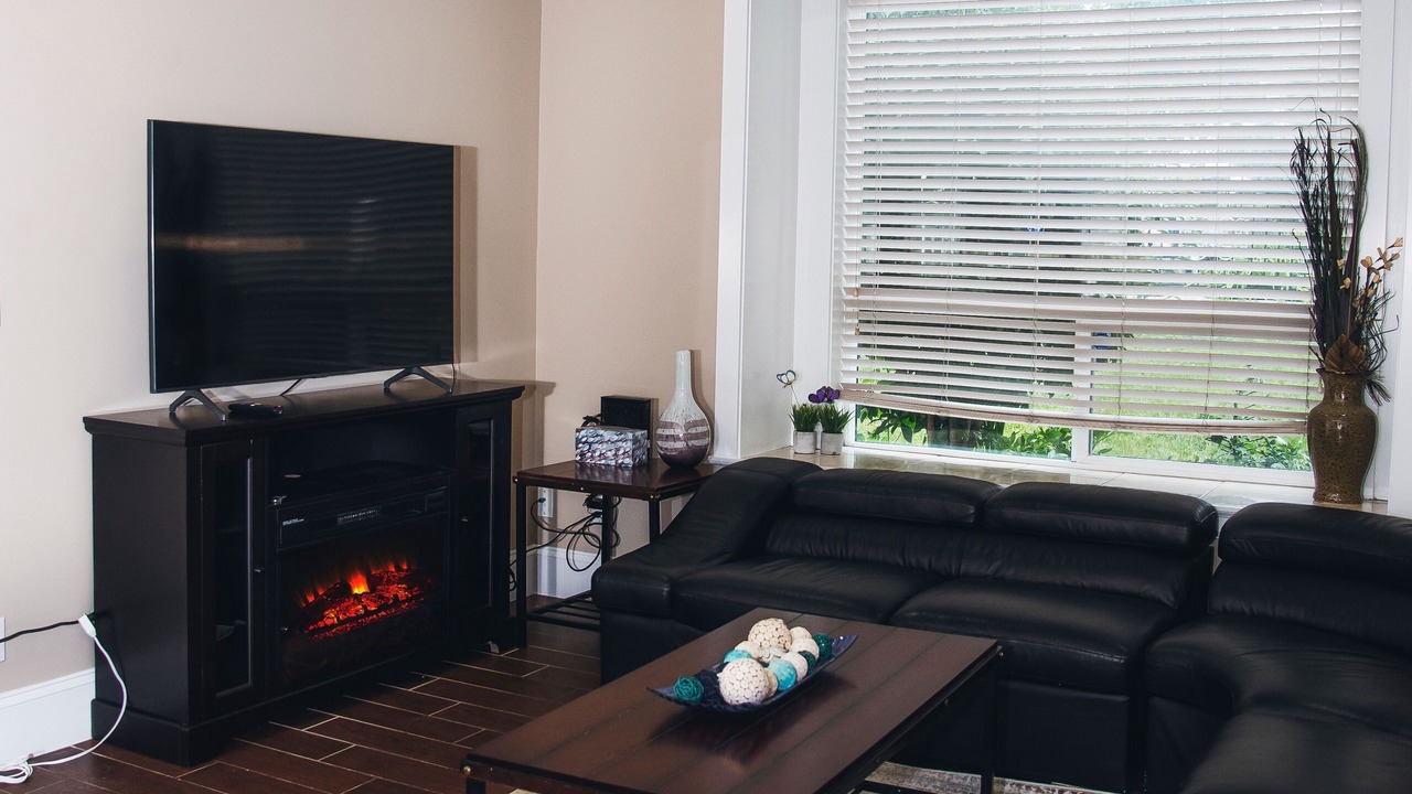 Photo of Livingroom in Guildford