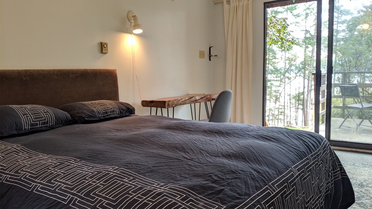 Photo of Bedroom in Pender Island