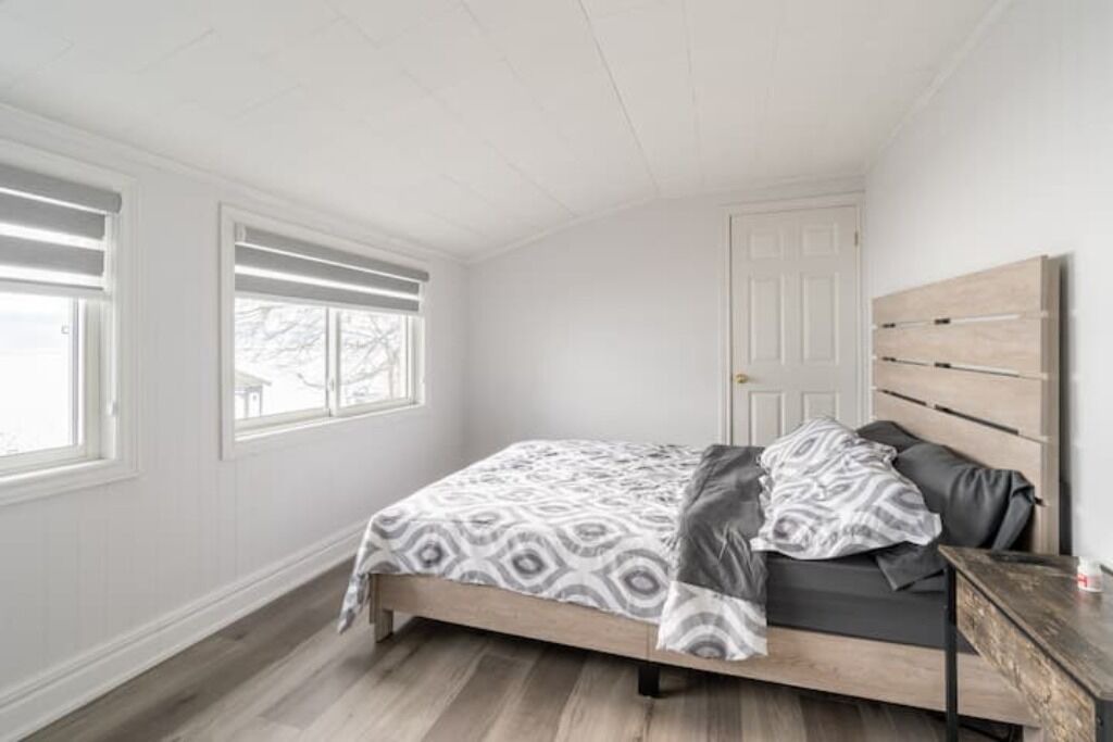 Photo of Bedroom in Amherstburg