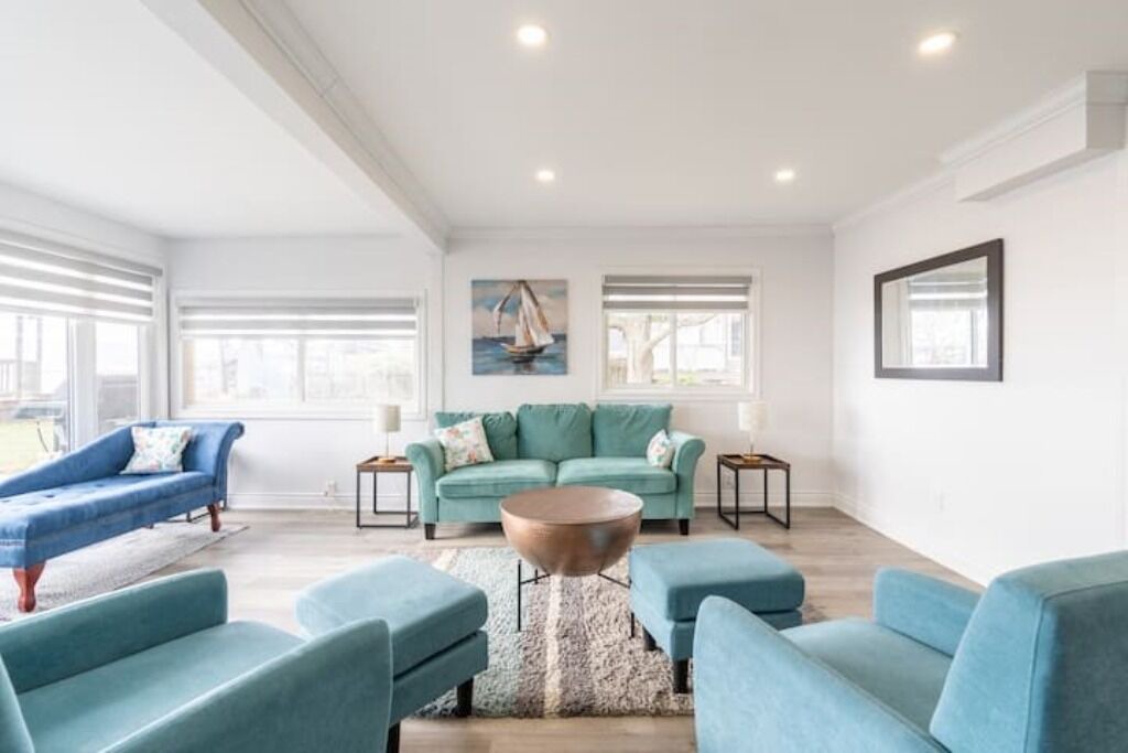 Photo of Livingroom in Amherstburg