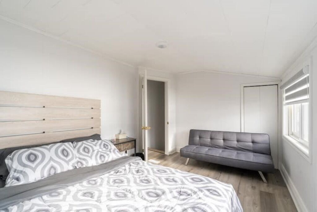 Photo of Bedroom in Amherstburg