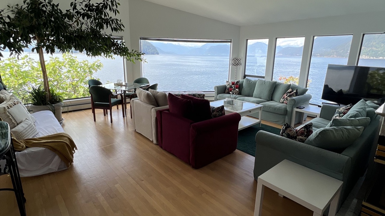 Photo of Livingroom in Vancouver