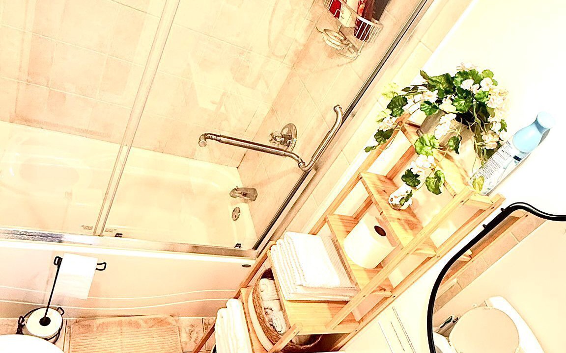 Photo of Bathroom in Halton Regional Municipality