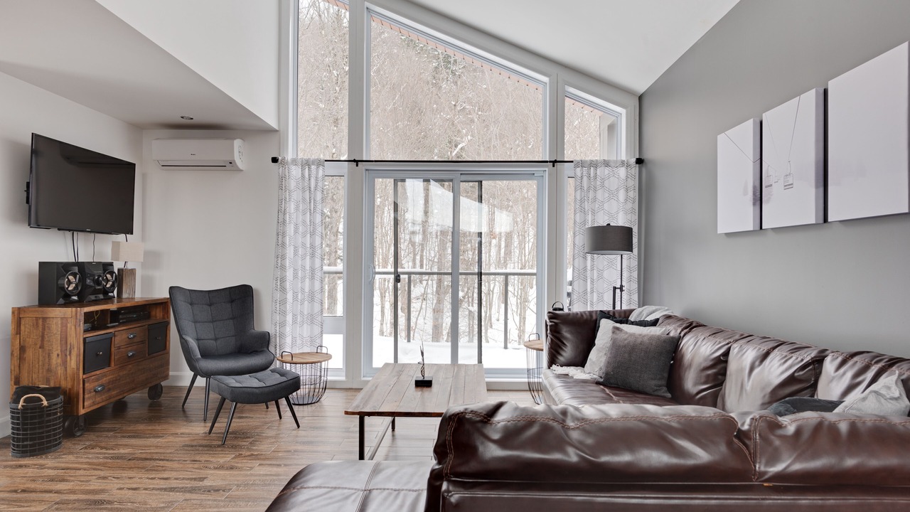 Photo of Livingroom in Stoneham