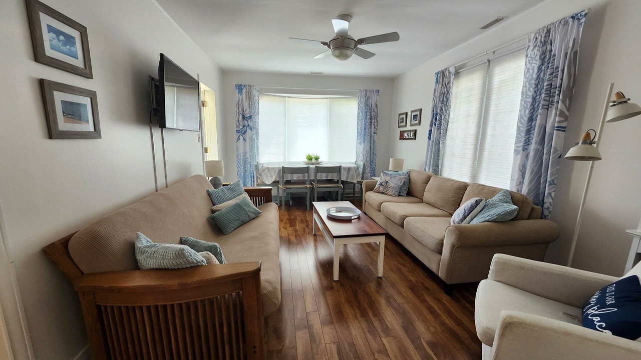 Photo of Livingroom in Crystal Beach