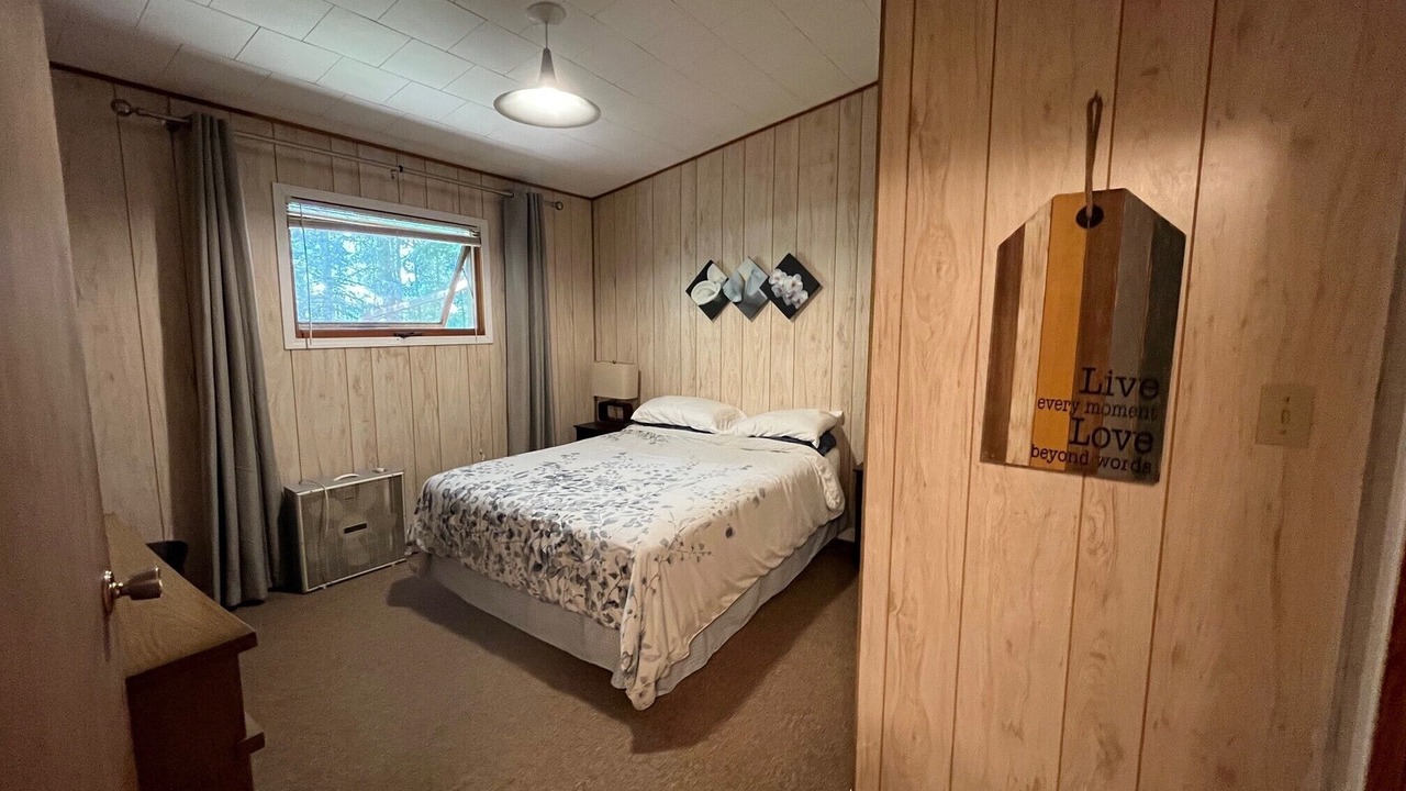 Photo of Bedroom in Candle Lake