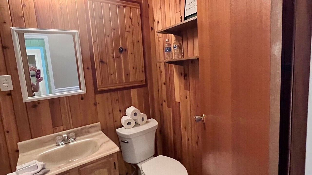 Photo of Bathroom in Candle Lake