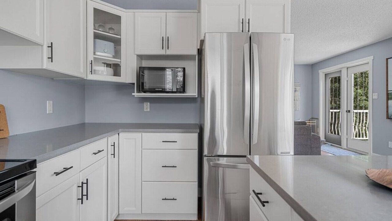 Photo of Kitchen in Parkland Beach