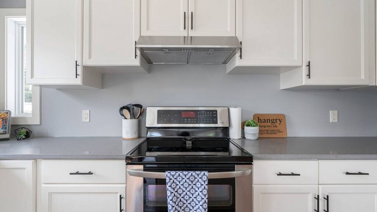 Photo of Kitchen in Parkland Beach