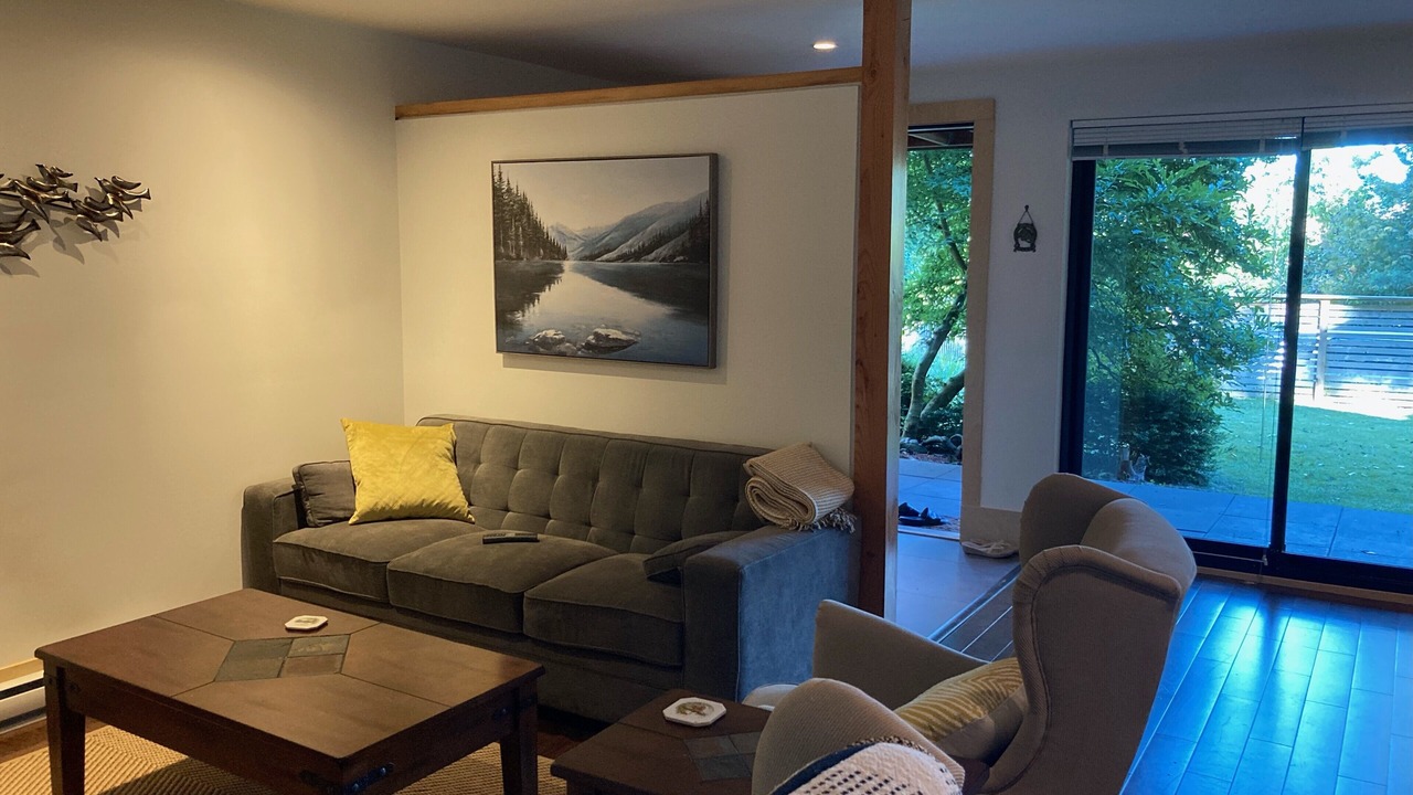 Photo of Livingroom in Bowen Island
