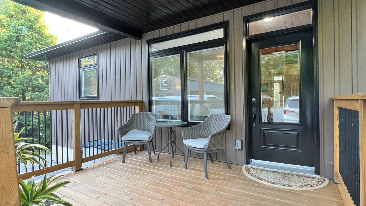 Photo of Patio Balcony in Omemee
