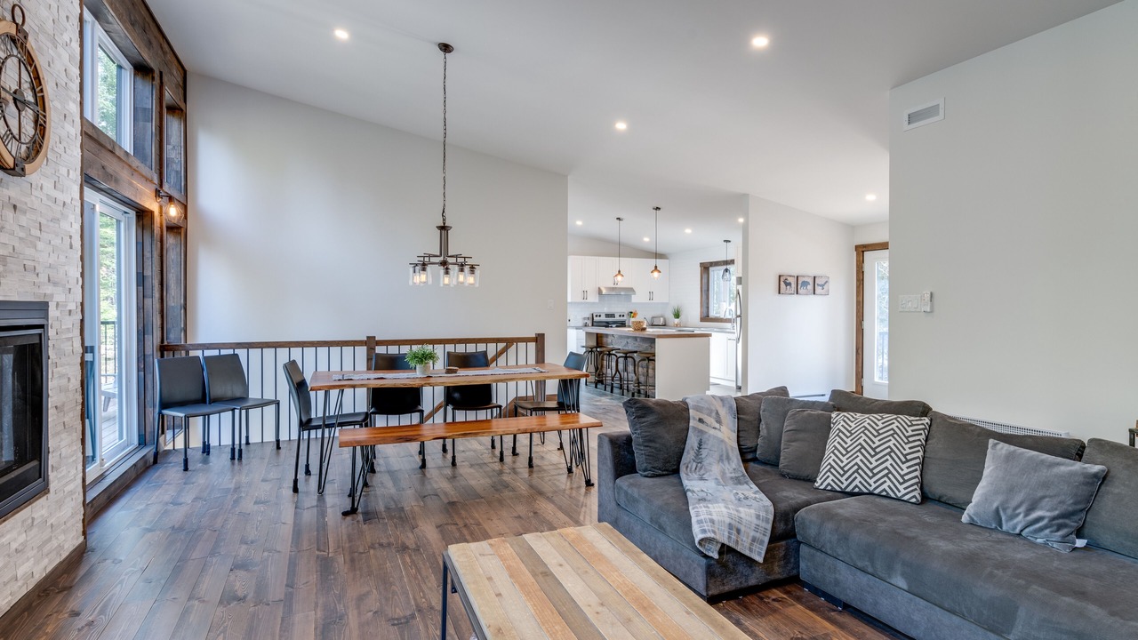 Photo of Livingroom in St-Adolphe-d'Howard