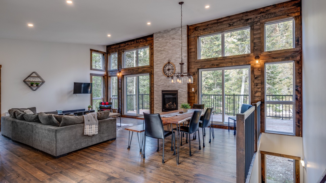 Photo of Livingroom in St-Adolphe-d'Howard