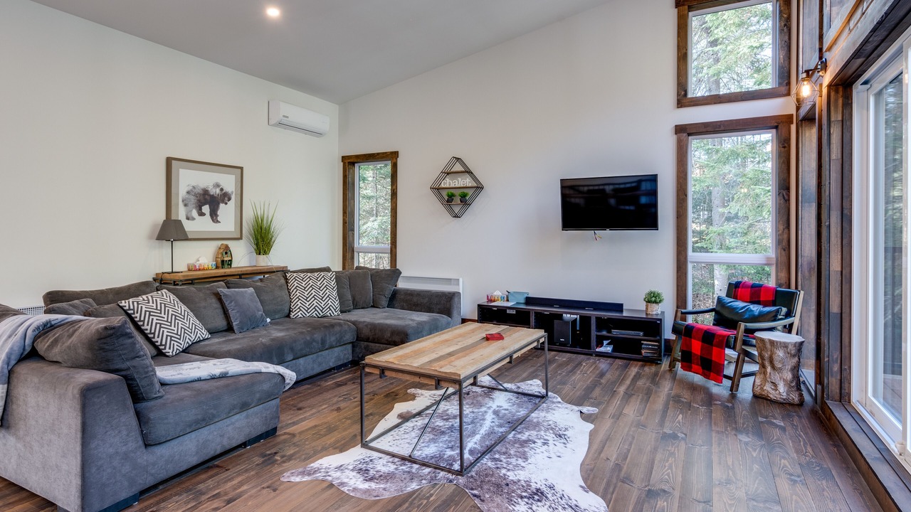 Photo of Livingroom in St-Adolphe-d'Howard