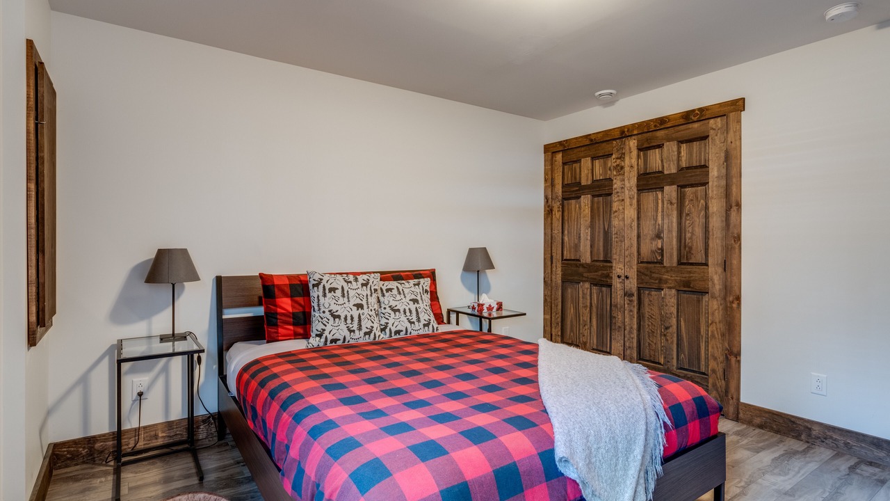 Photo of Bedroom in St-Adolphe-d'Howard