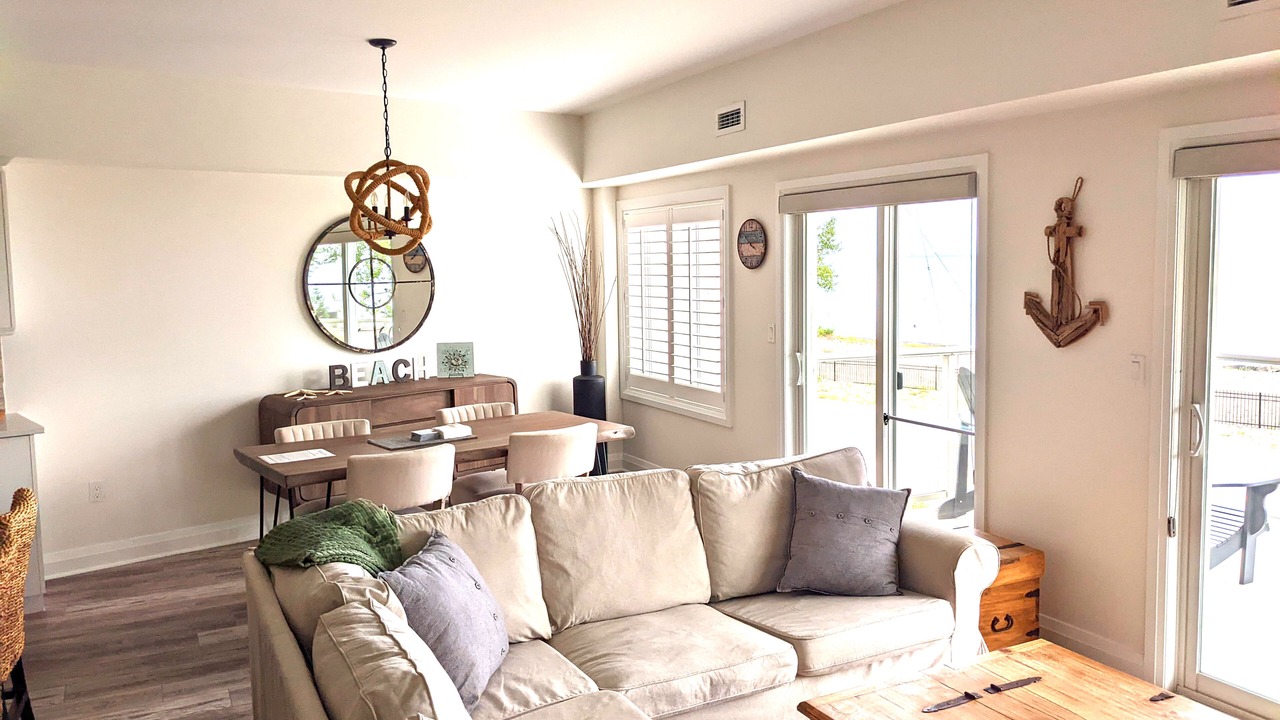 Photo of Livingroom in Long Point
