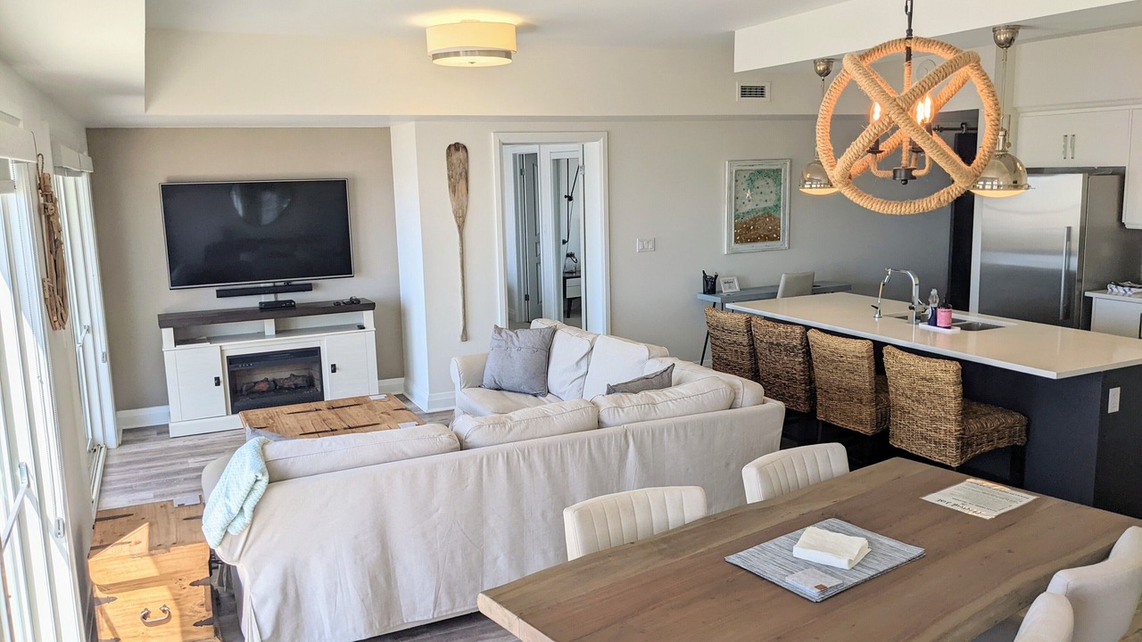 Photo of Livingroom in Long Point