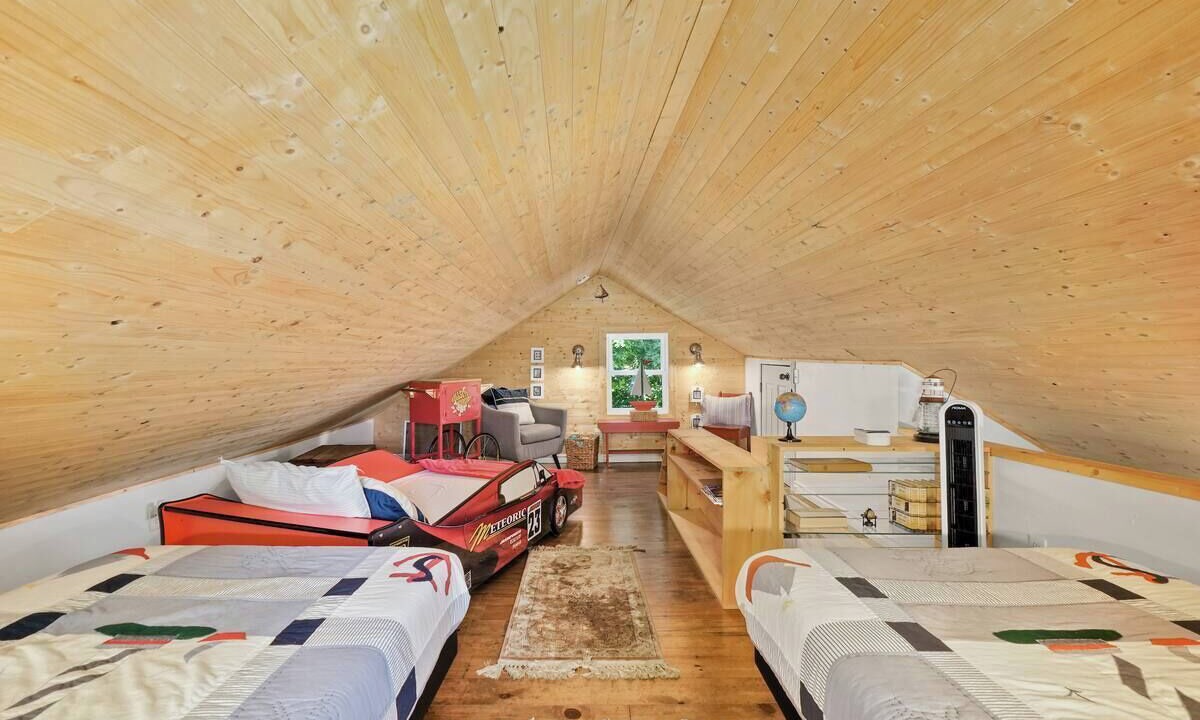 Photo of Bedroom in Campbellford