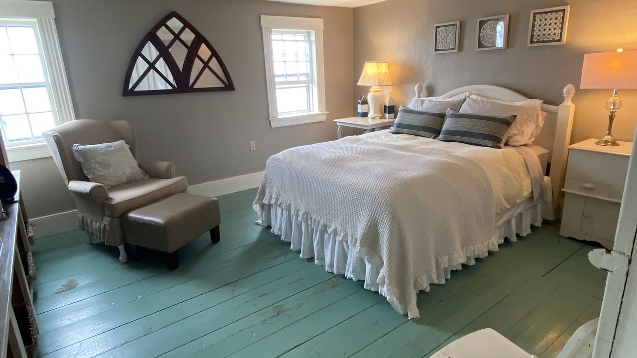 Photo of Bedroom in Hall's Harbour