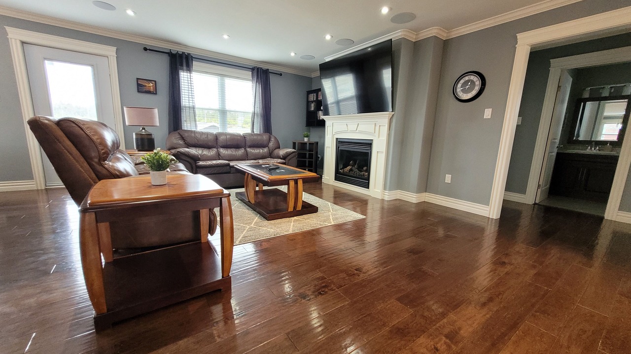 Photo of Livingroom in Terra Nova