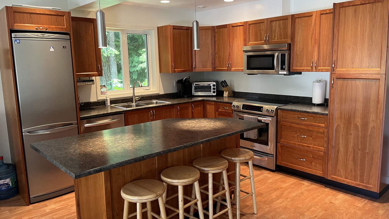 Photo of Kitchen in Youbou