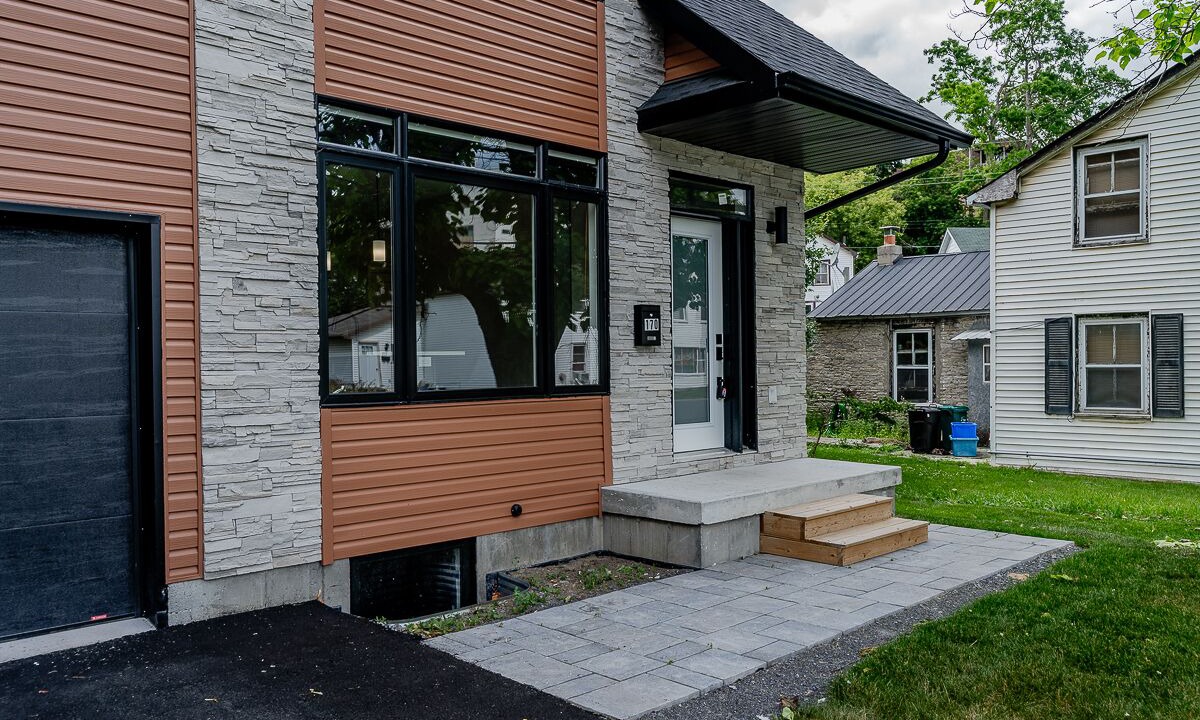 Photo of Outdoor in Belleville