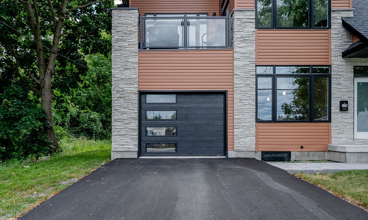 Photo of Outdoor in Belleville
