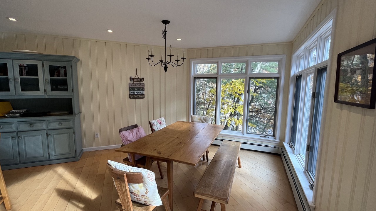 Photo of Livingroom in Utterson