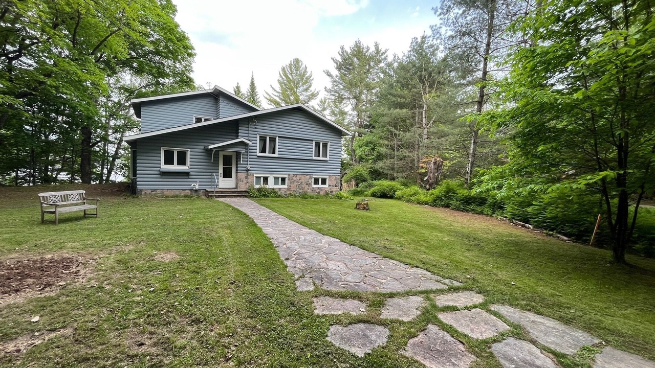 Photo of Outdoor in Utterson