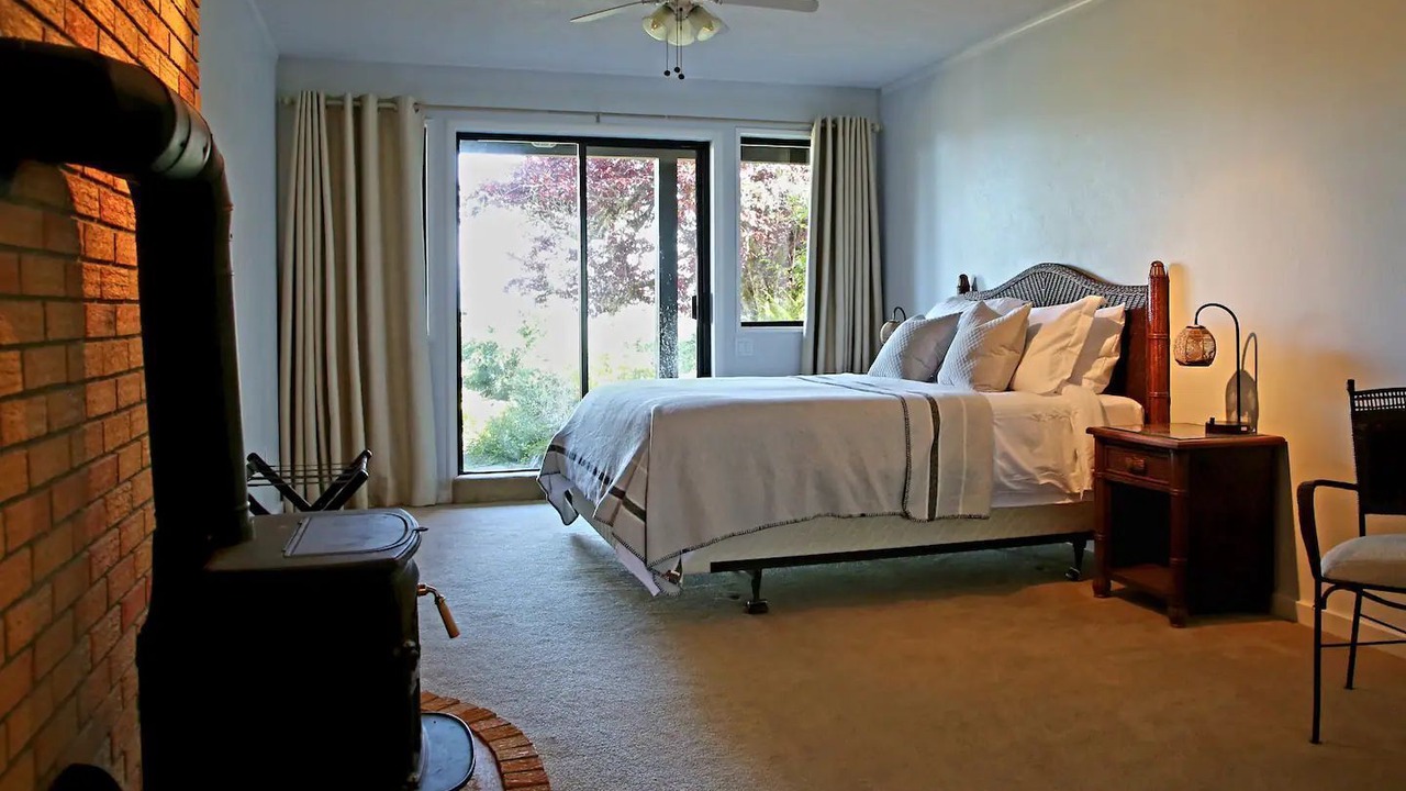 Photo of Bedroom in Juan de Fuca Electoral Area