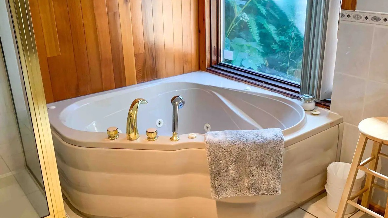 Photo of Bathroom in Juan de Fuca Electoral Area