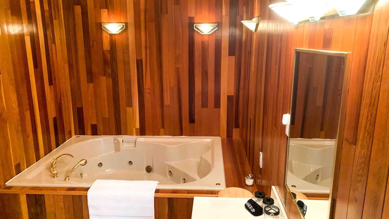 Photo of Bathroom in Juan de Fuca Electoral Area