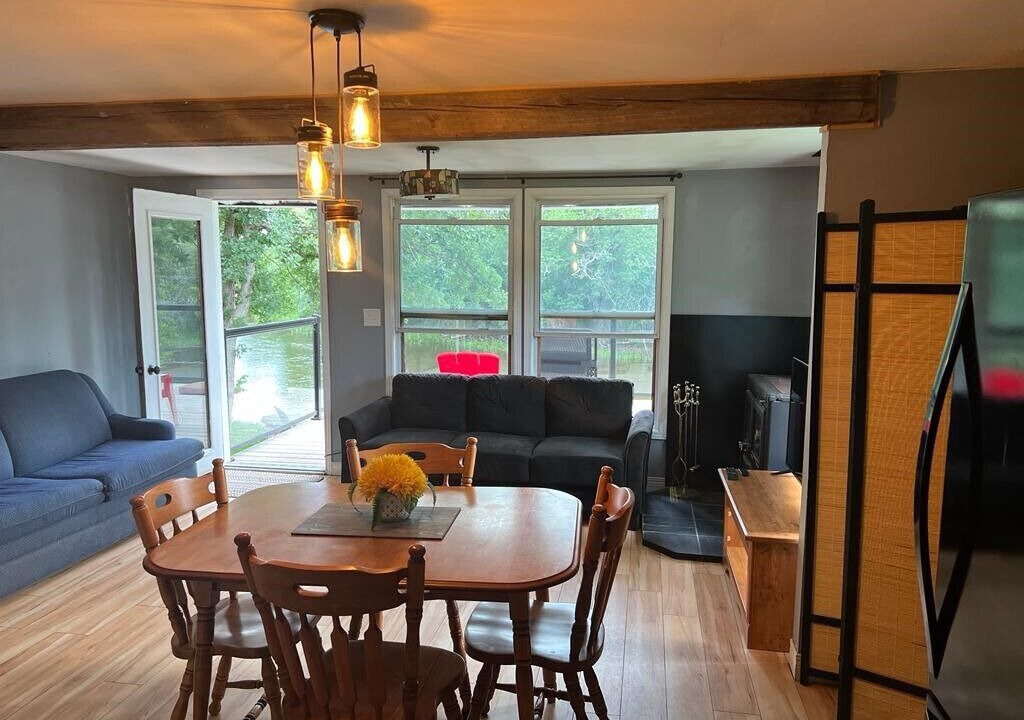 Photo of Livingroom in Mississippi Mills