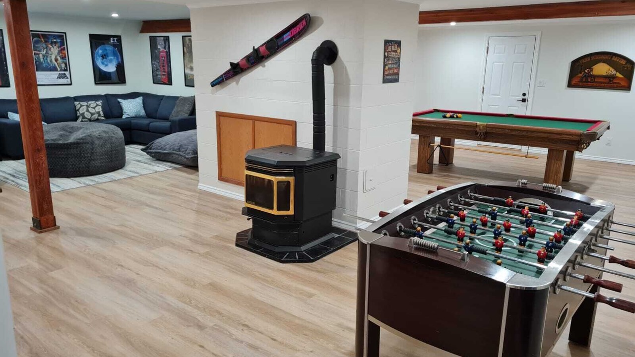 Photo of Bedroom in Ainsworth Hot Springs