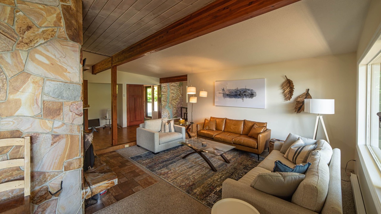 Photo of Bedroom in Ainsworth Hot Springs