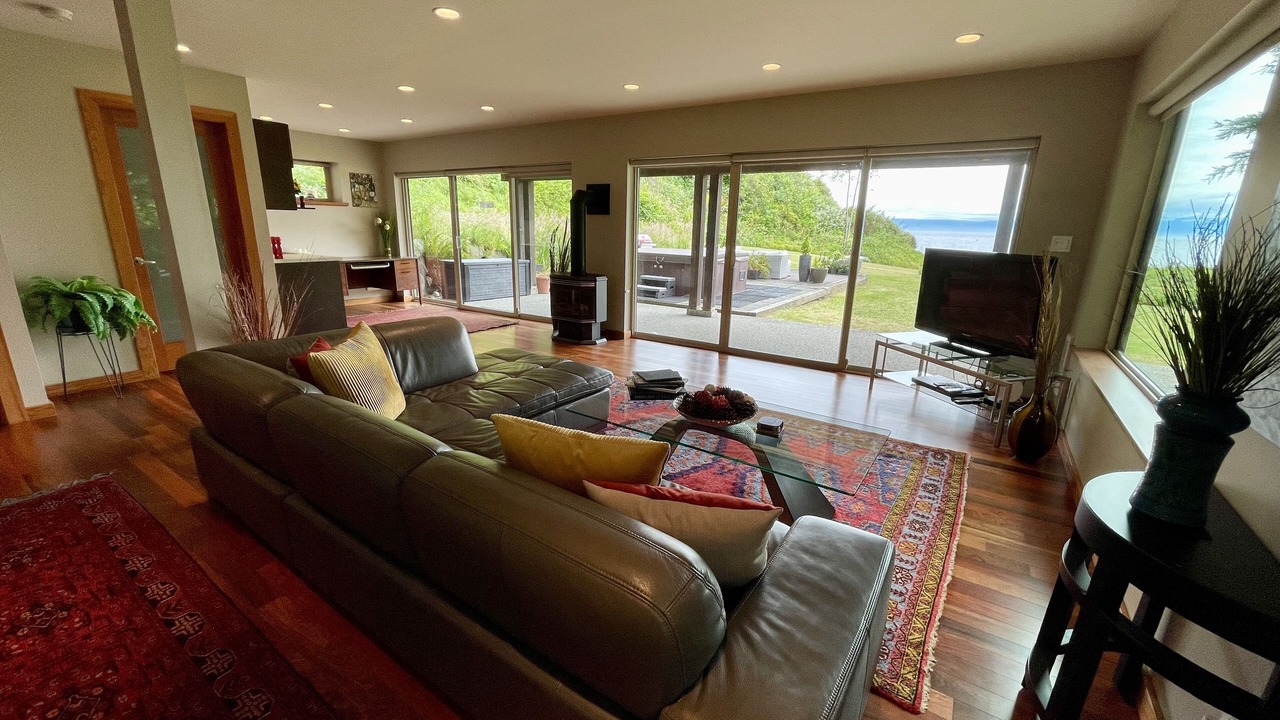 Photo of Livingroom in Otter Point