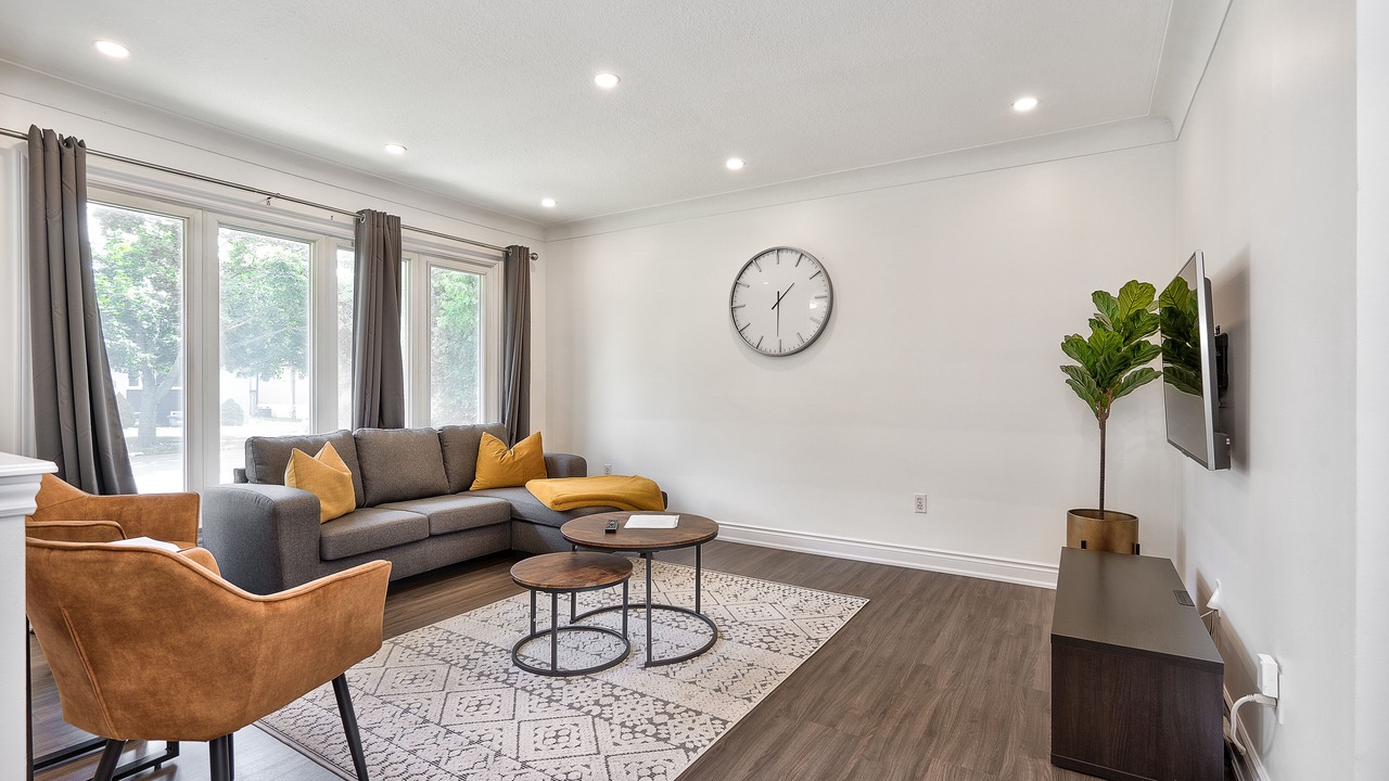 Photo of Livingroom in Burlington