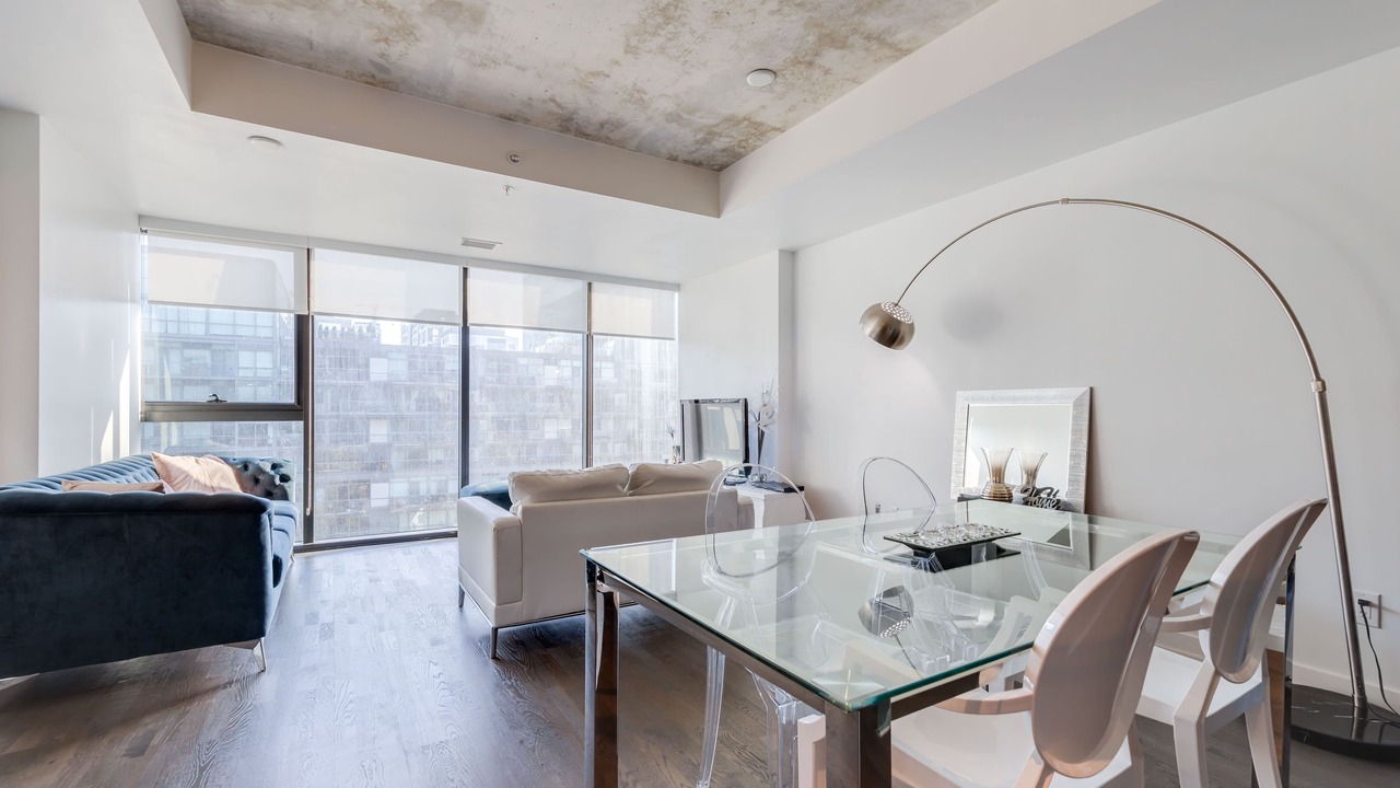 Photo of Livingroom in Wellington Place