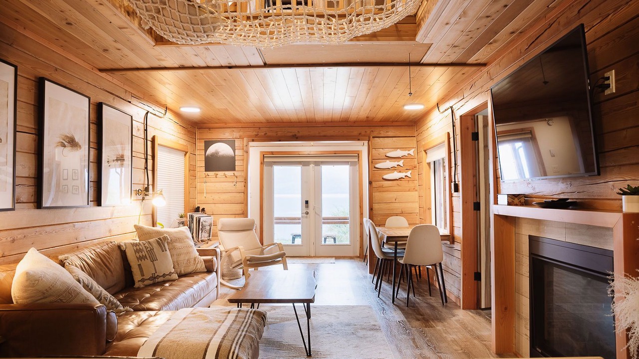 Photo of Livingroom in Nakusp