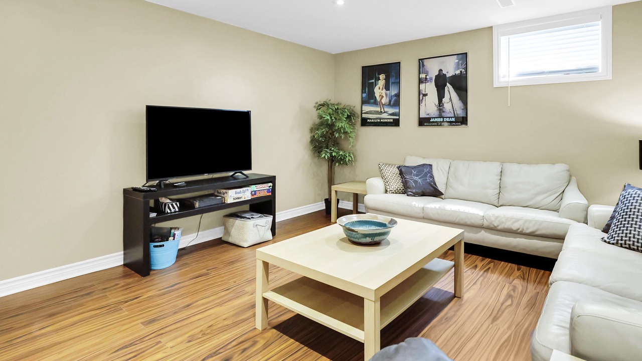 Photo of Livingroom in Niagara Falls