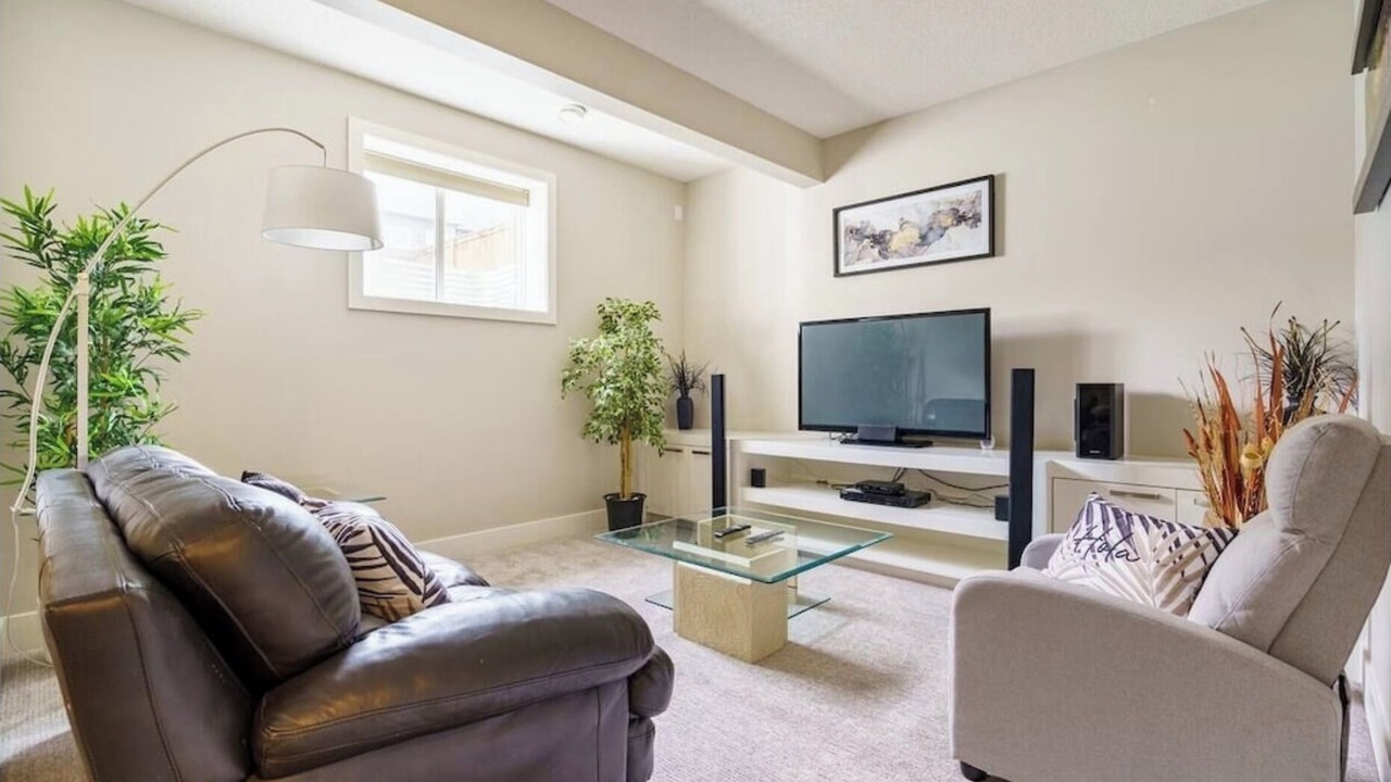 Photo of Livingroom in Airdrie